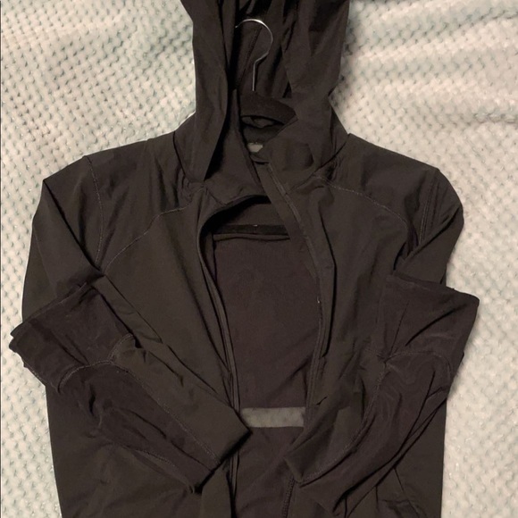 Lululemon black mesh running jacket! - Picture 3 of 4